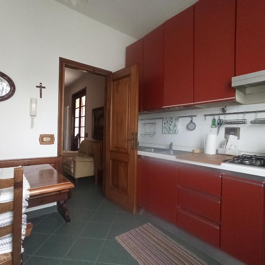 Casa Vincenzo 130 Mq Con Portico Ed Ingresso Esclusivo Dal Giardino Villa Felino Luaran gambar