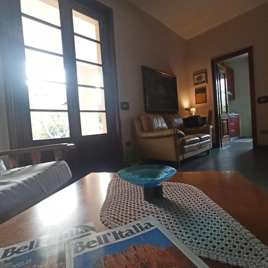 Casa Vincenzo 130 Mq Con Portico Ed Ingresso Esclusivo Dal Giardino Villa Felino Luaran gambar