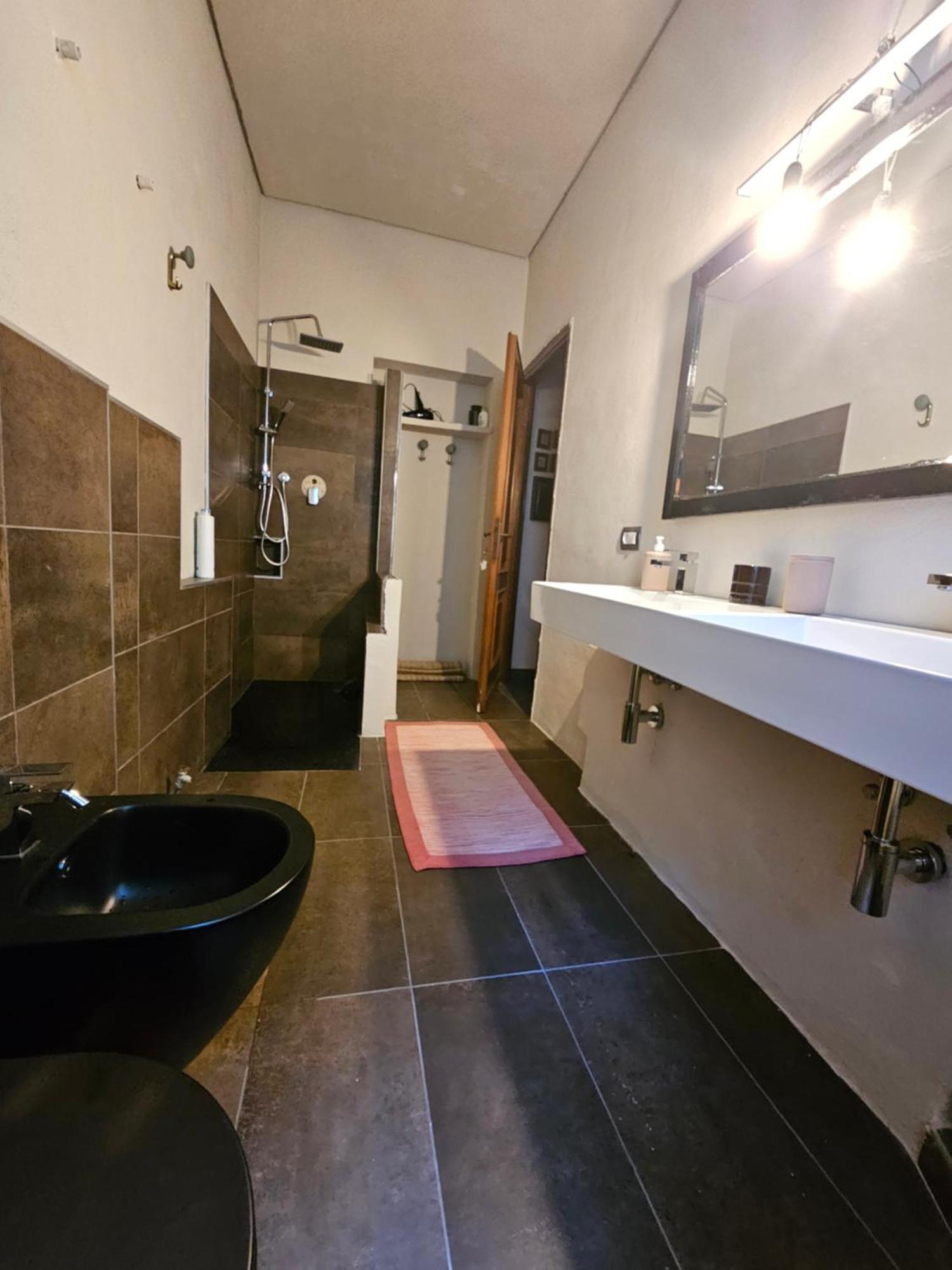 Casa Vincenzo 130 Mq Con Portico Ed Ingresso Esclusivo Dal Giardino Villa Felino Luaran gambar