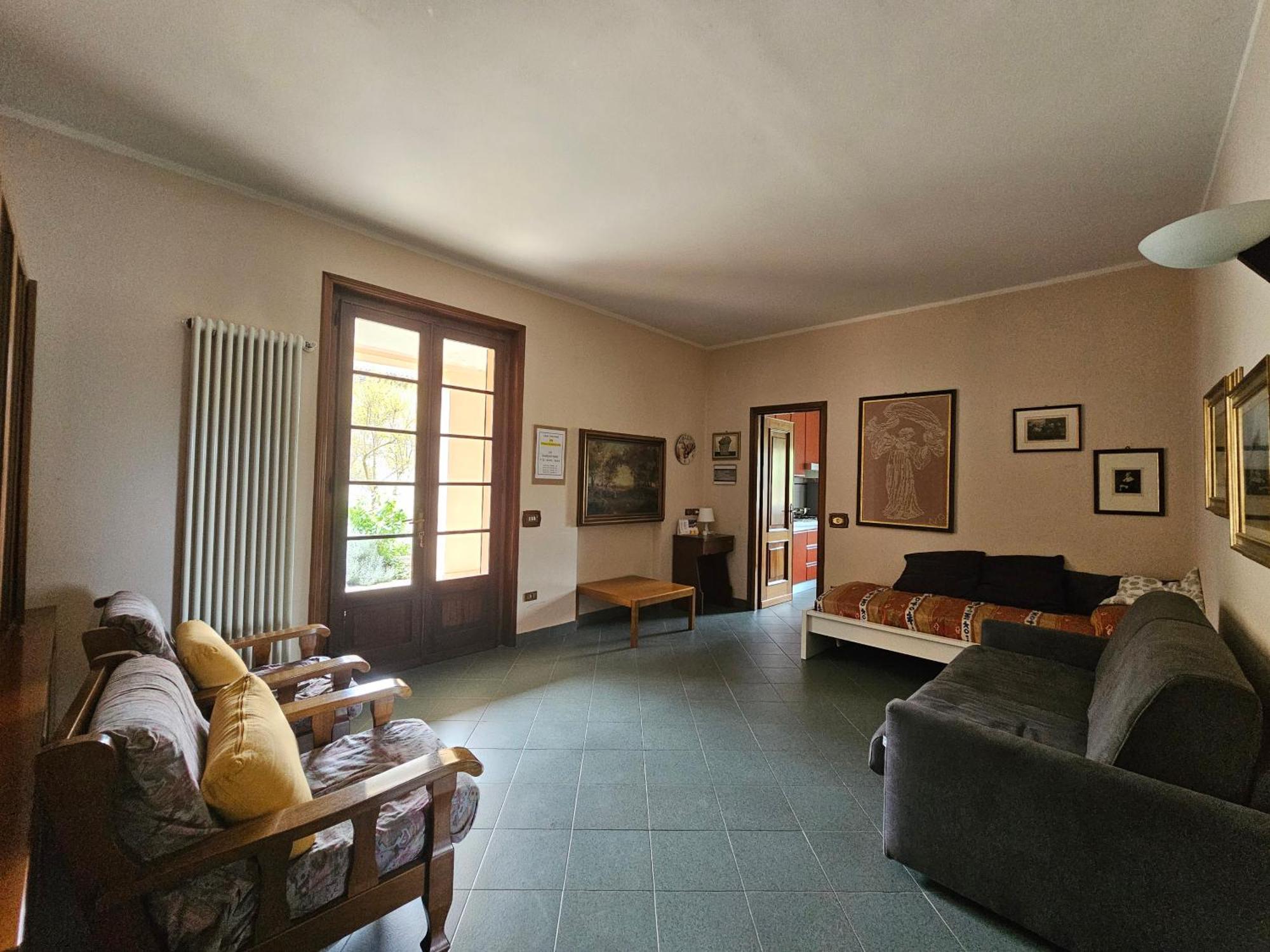 Casa Vincenzo 130 Mq Con Portico Ed Ingresso Esclusivo Dal Giardino Villa Felino Luaran gambar